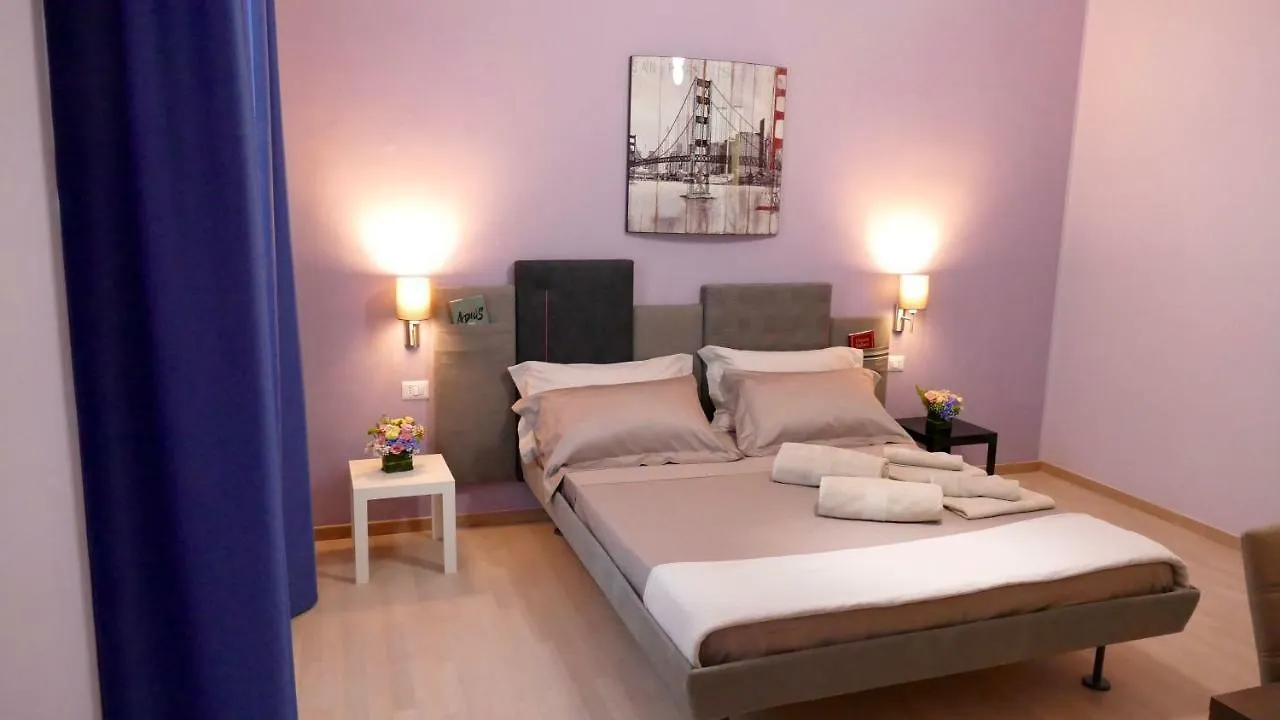 Cairoli Exclusive Rooms & Suite Brindisi 2*,  Italia