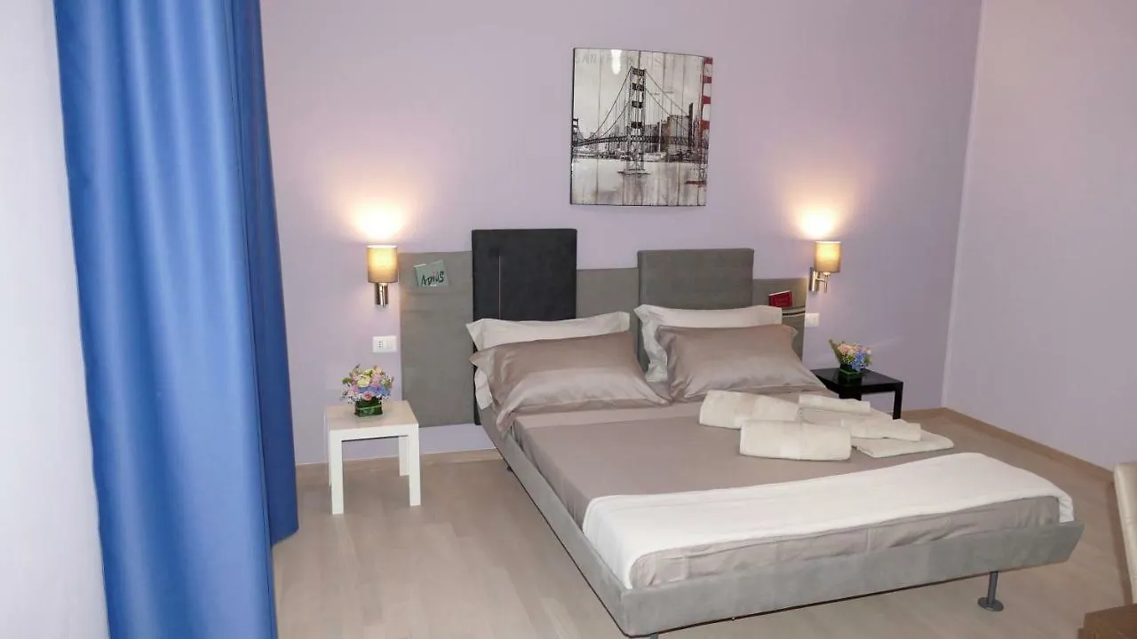 Cairoli Exclusive Rooms & Suite Brindisi 2*,